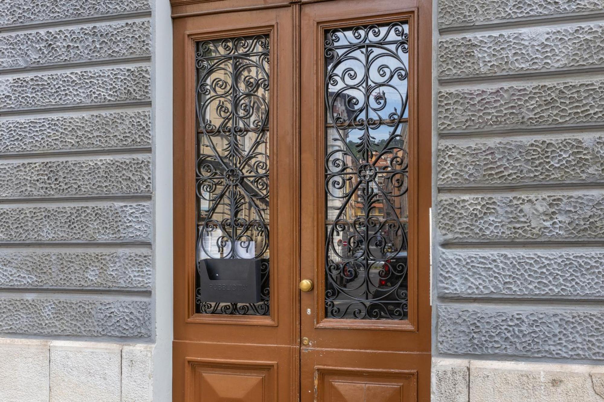 XX Settembre Apartment Trieste Bagian luar foto
